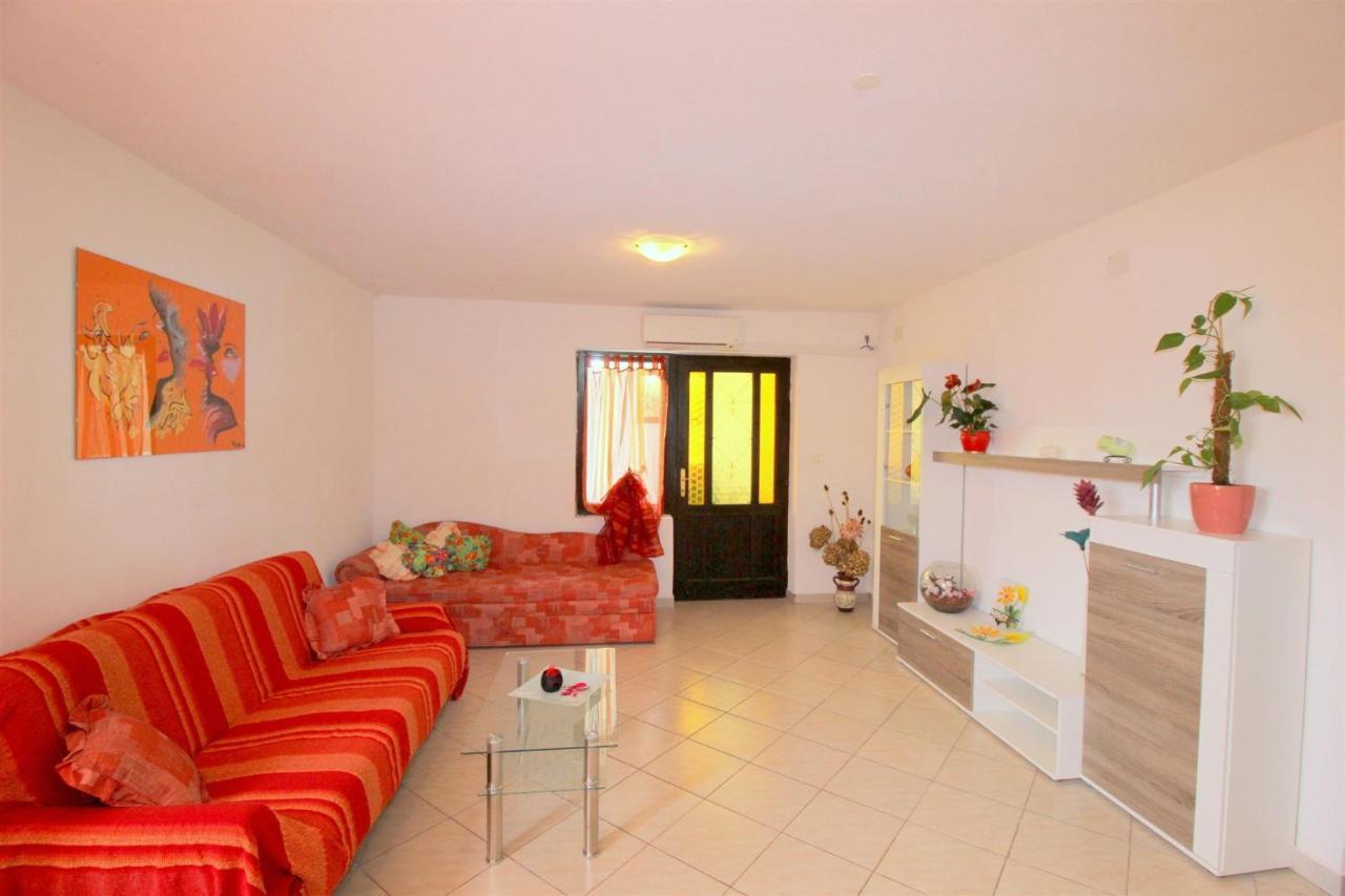 Gianna N2, 600 M From The Beach Novigrad Istria Exterior foto
