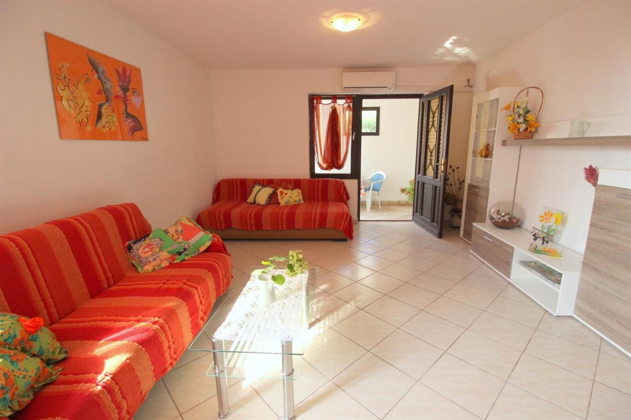 Gianna N2, 600 M From The Beach Novigrad Istria Exterior foto