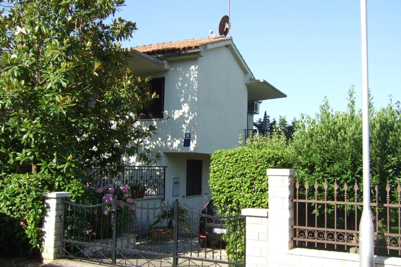 Gianna N2, 600 M From The Beach Novigrad Istria Exterior foto