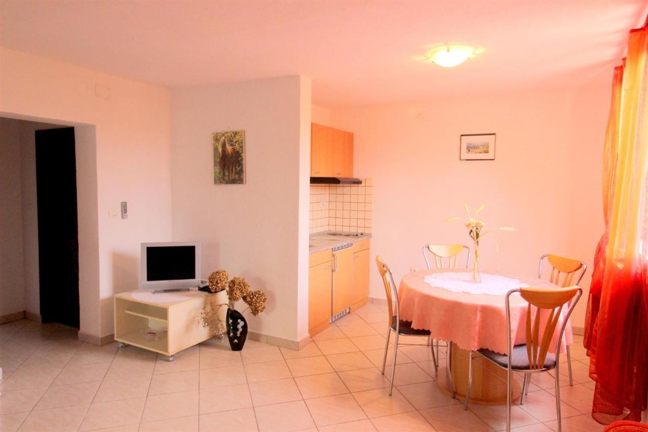Gianna N2, 600 M From The Beach Novigrad Istria Exterior foto